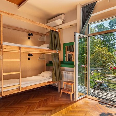 Cabbage Hostel Belgrade Exterior photo