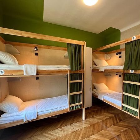 Cabbage Hostel Belgrade Exterior photo